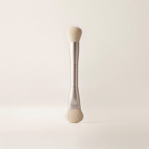 The Blush Brush